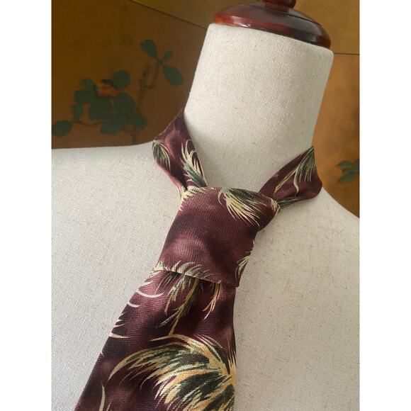 Vintage Tommy Bahama silk necktie with palm trees - Picture 3 of 5